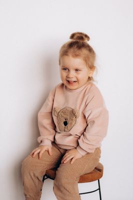 EMBROIDERED VELOUR SWEATER