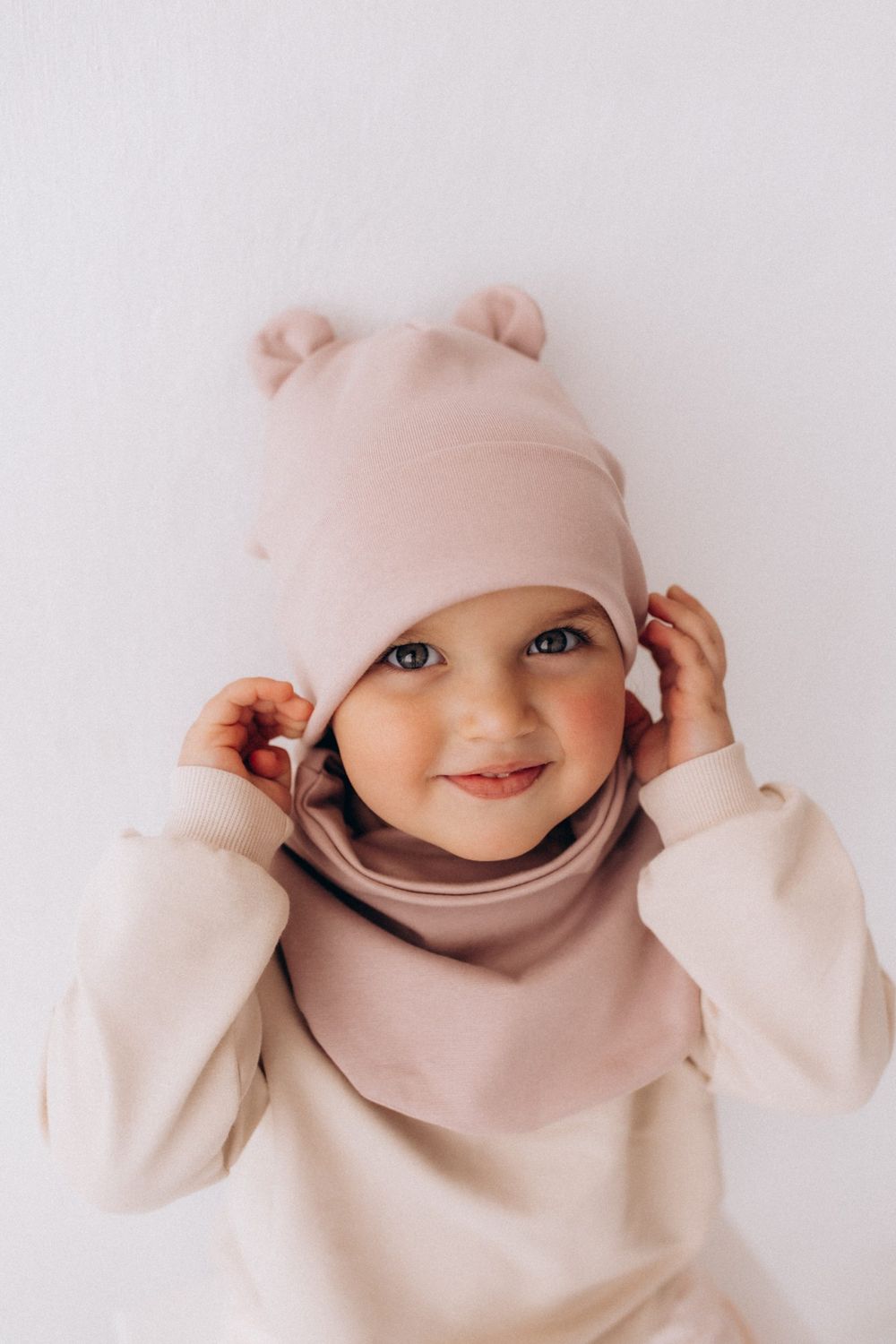BEANIE WITH TEDDY EARS