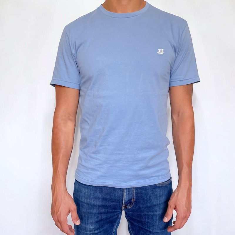 Camiseta básica (Azul cielo)
