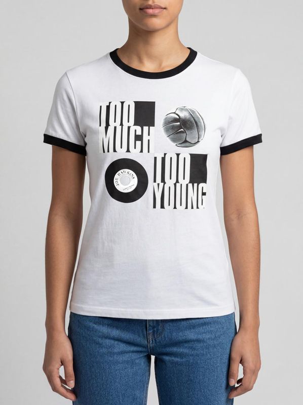 Camiseta Too Much Too Young