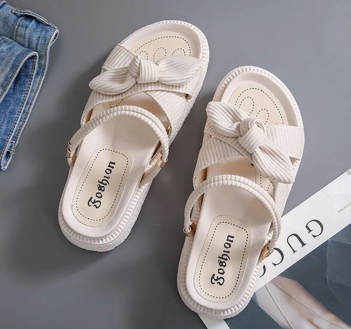 MOÑO BEIGE