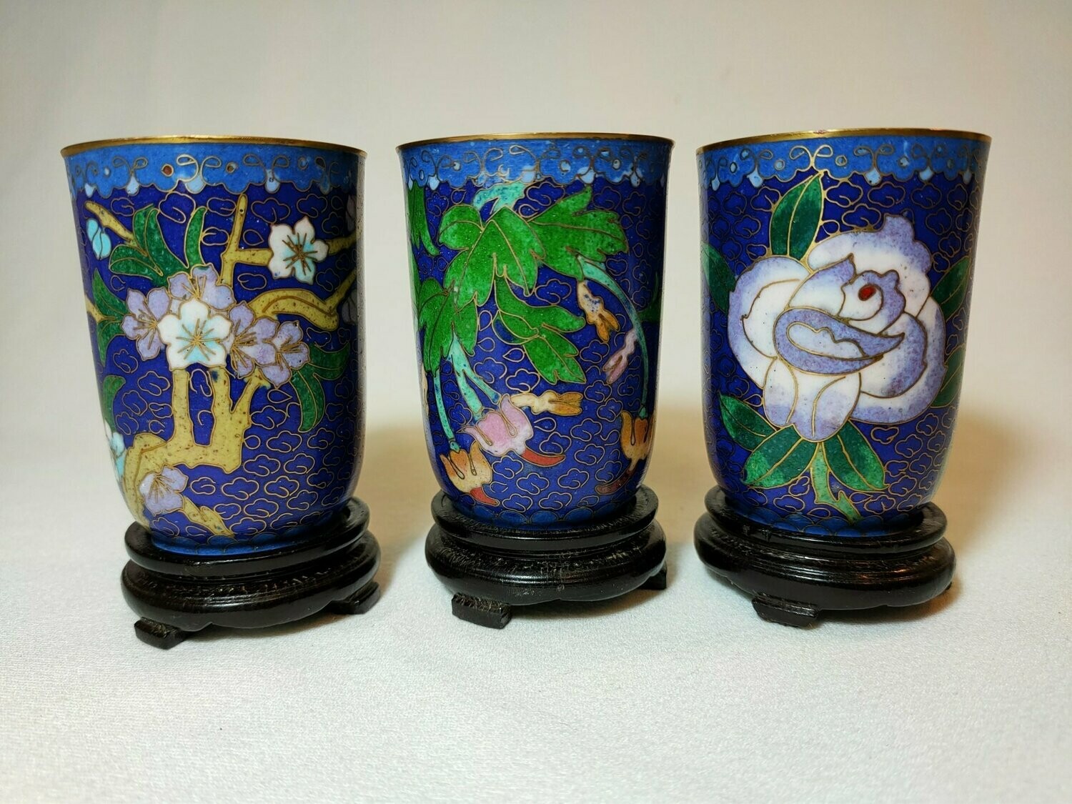 Bicchiere cloisonné blu con base legno - H 7,5 cm