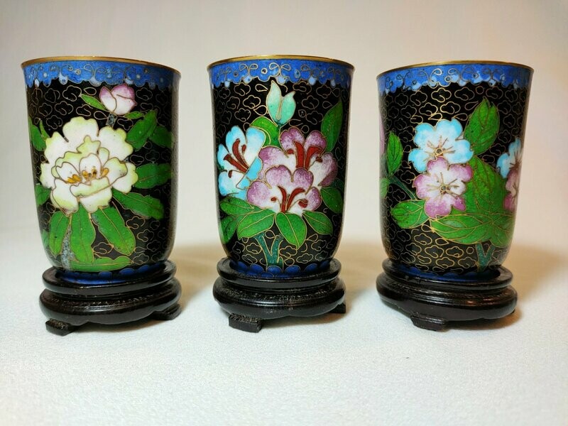 Bicchiere cloisonné  nero con base legno - H 7,5 cm