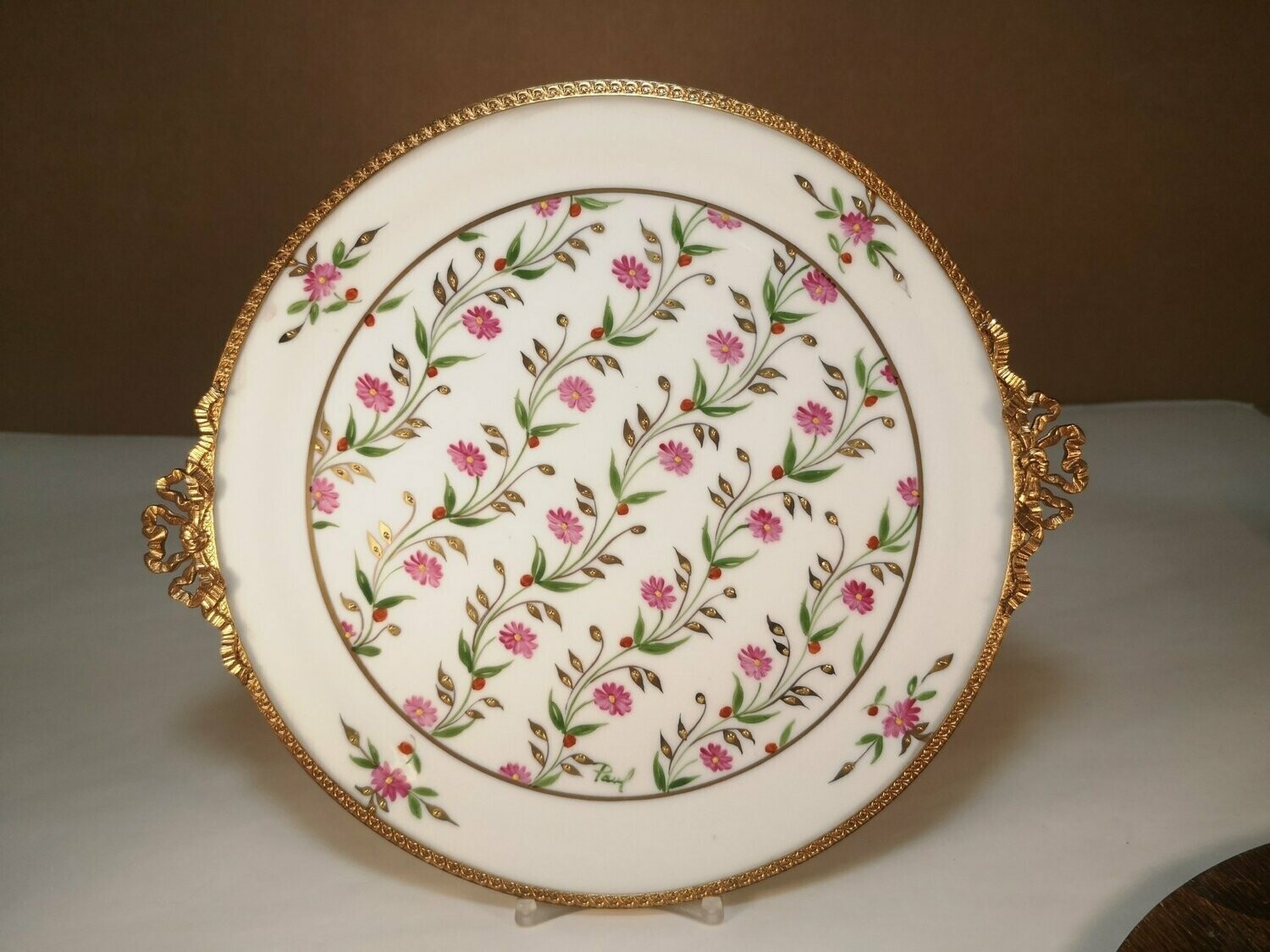 Piattino Tondo Limoges Antico Decorato a Mano con Ghiera Ottone Dorato,  Dm. 22 cm
