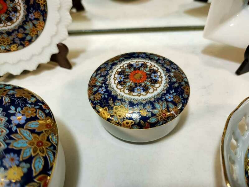 Scatolina Piccola Porcellana Decoro Blu Oro Linea Sole Diametro 5 cm - Art. C4A026