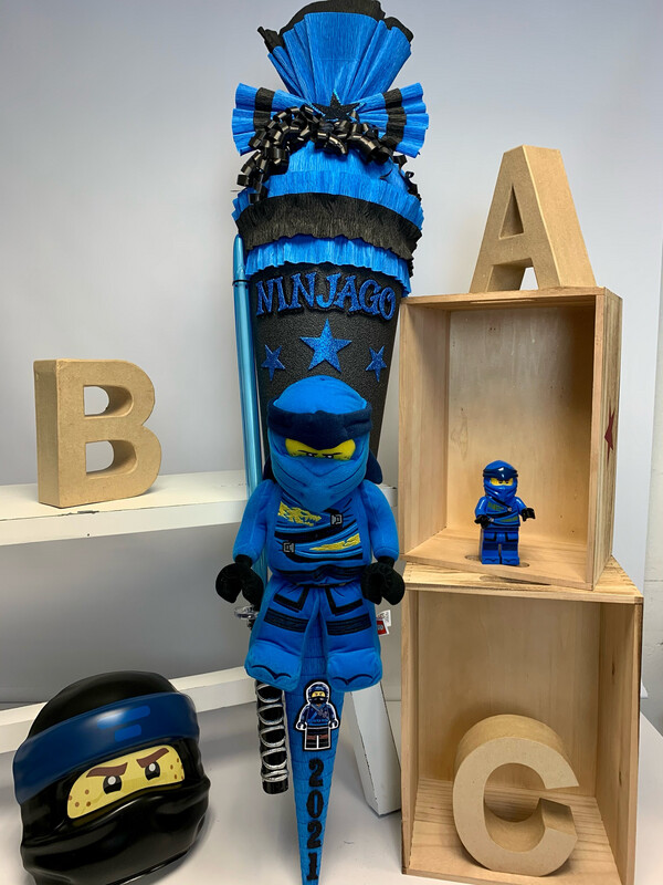 Schultüte/ Zuckertüte Ninjago Jay Plüschfigur mit Lichtschwert