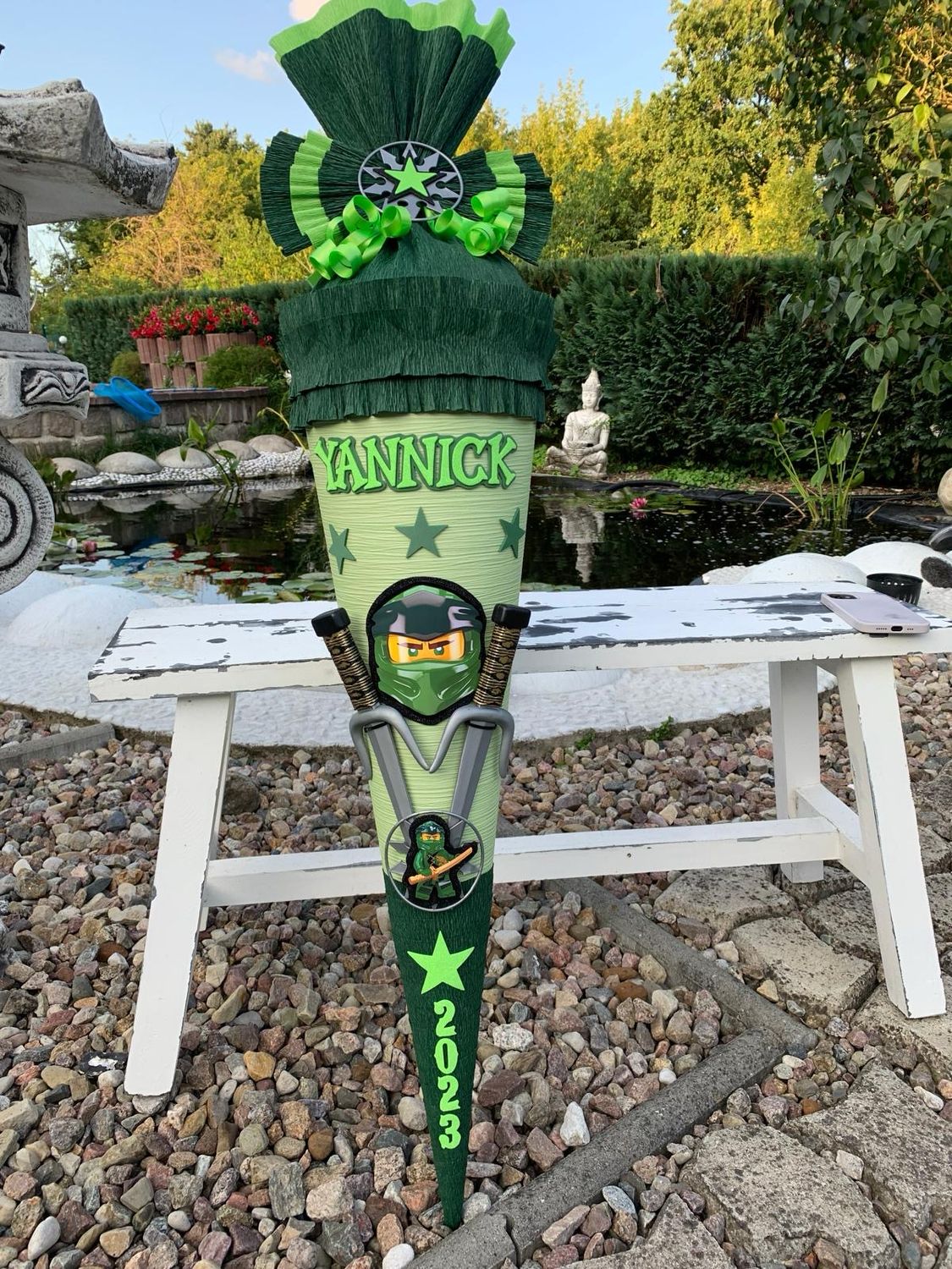 Schultüte Zuckertüte mit Ninjago Lloyd Waffenset/Wurfsterne