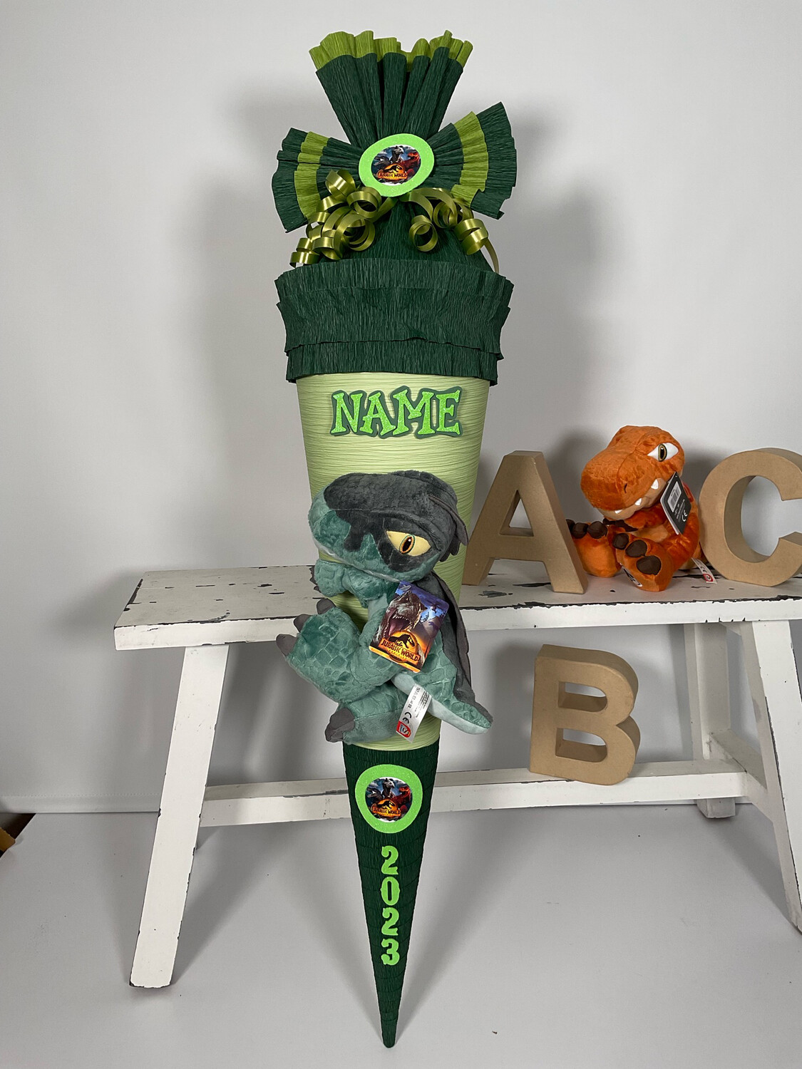 Schultüte Zuckertüte mit Plüschfigur Jurassic World Dino Dominion Schultüte Zuckertüte mit Plüschfigur Jurassic World Dino Dominion