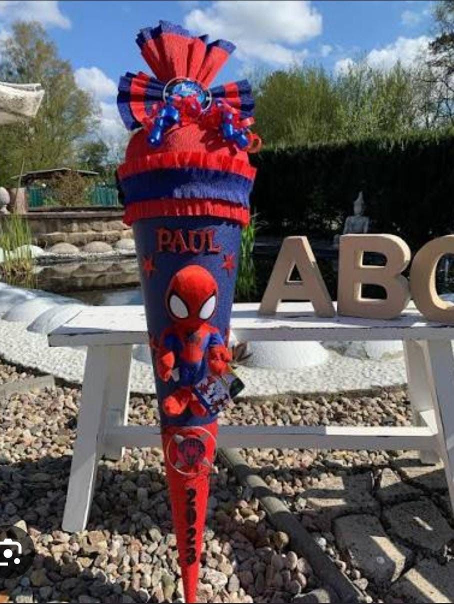 Schultüte Zuckertüte mit Spiderman Plüsch „Reserviert für Eli“ Schultüte Zuckertüte mit Spiderman Plüsch „Reserviert für Eli“
