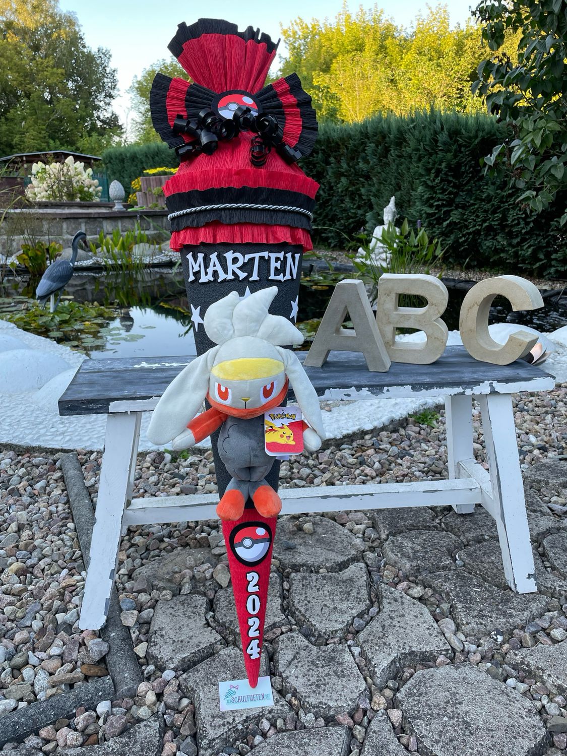 Schultüte Zuckertüte mit Kickerlo – Pokemon Plüschtier Schultüte Zuckertüte mit Kickerlo – Pokemon Plüschtier