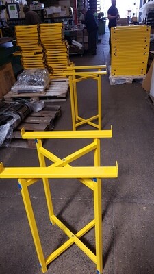 Material&#39;s Platform Ski&#39;s 1 Pair (2 Ski&#39;s)