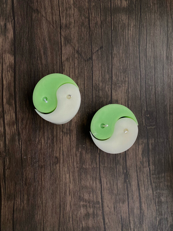 Vela &quot;Yin Yang&quot;