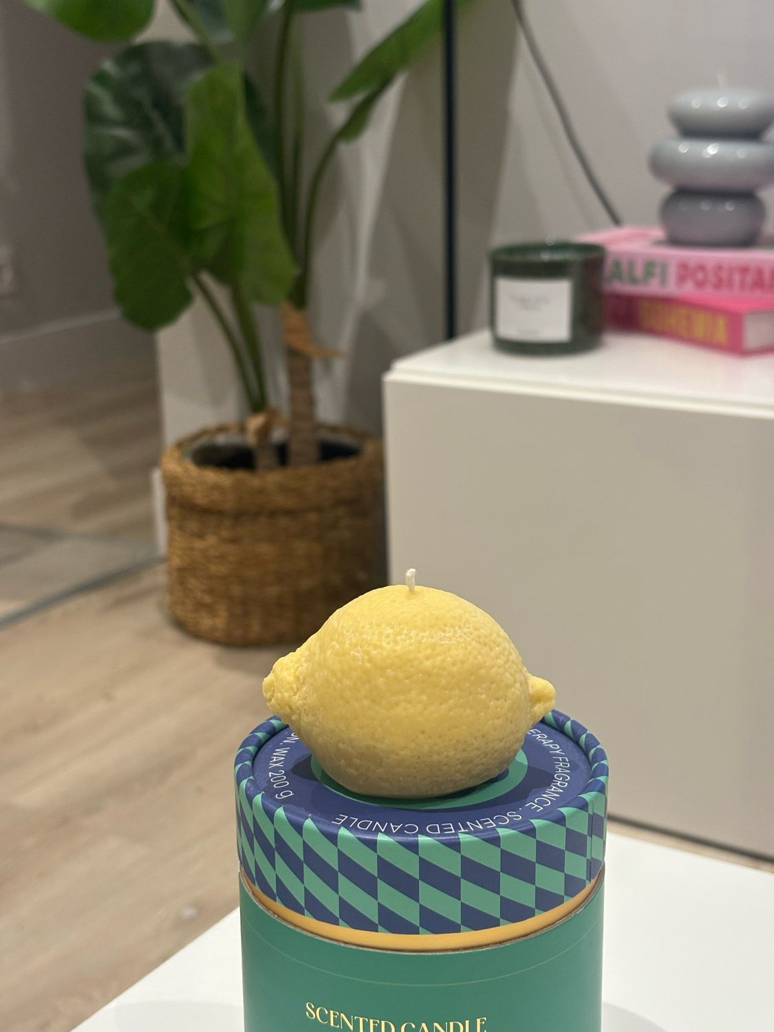 Vela Lemon
