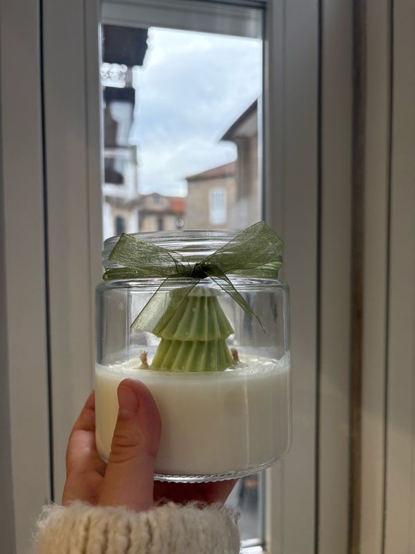 Vela white Christmas