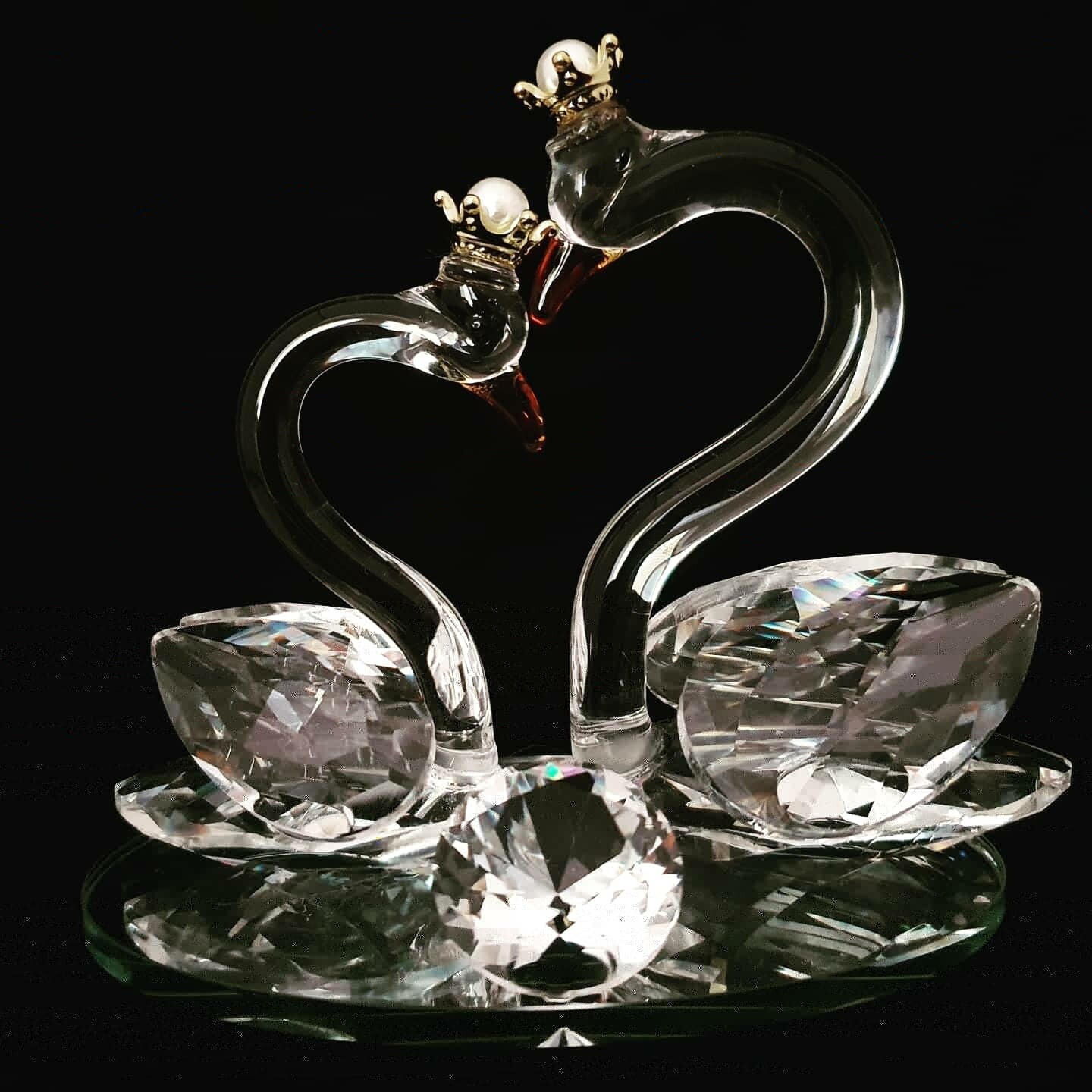 Small Crown Swan Couple Mirror Base* -Cut Glass Crystal-