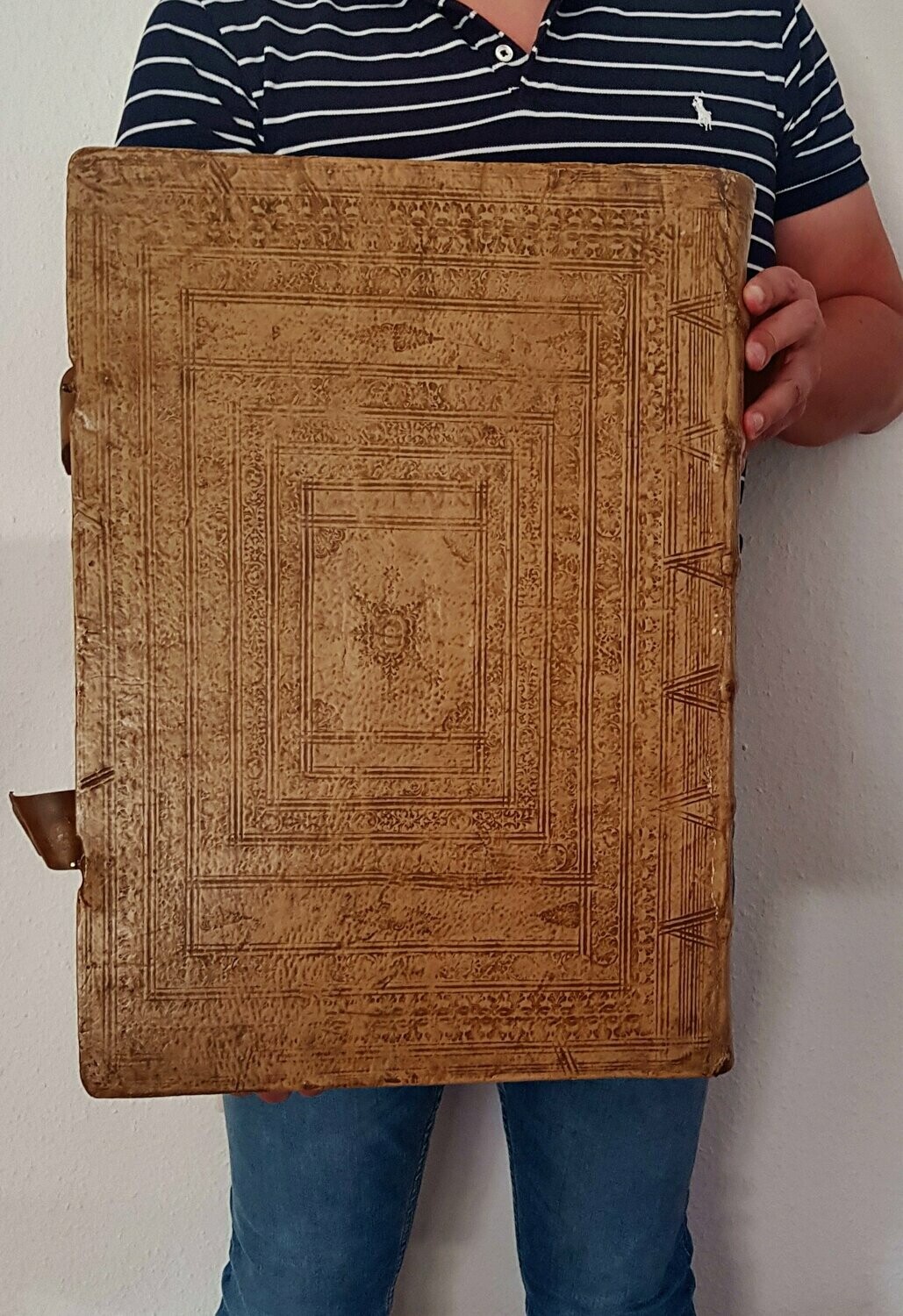 1724 RARE PSALTERIUM CORALE Pig Skin 50 x 36 cm 7,6 kg