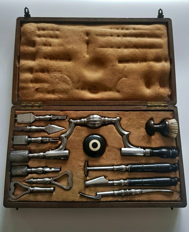 VERY RARE FRENCH 18th CENTURY COMPLETE TREPANNING SET