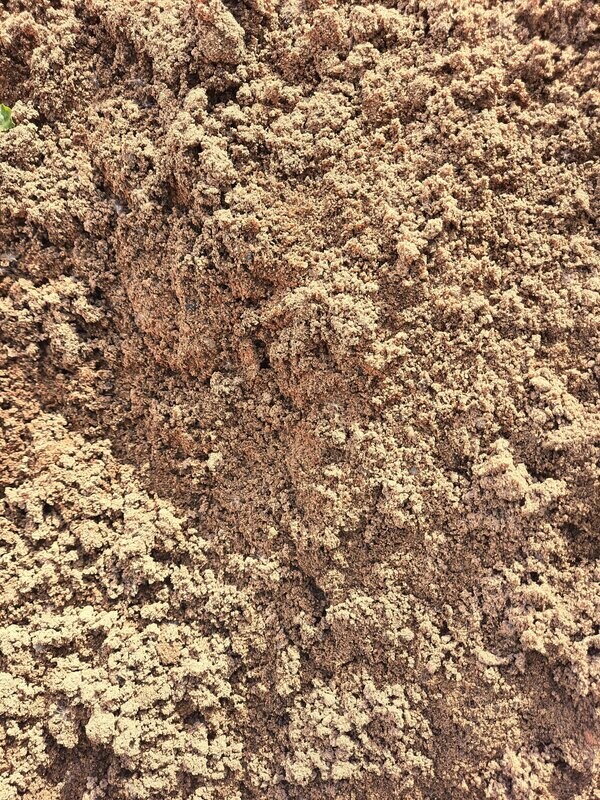 Loose Sharp Sand *Also available in 40Kg Bags*