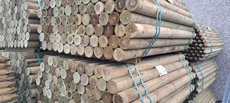 Machine Rounded Timber Posts & Rails