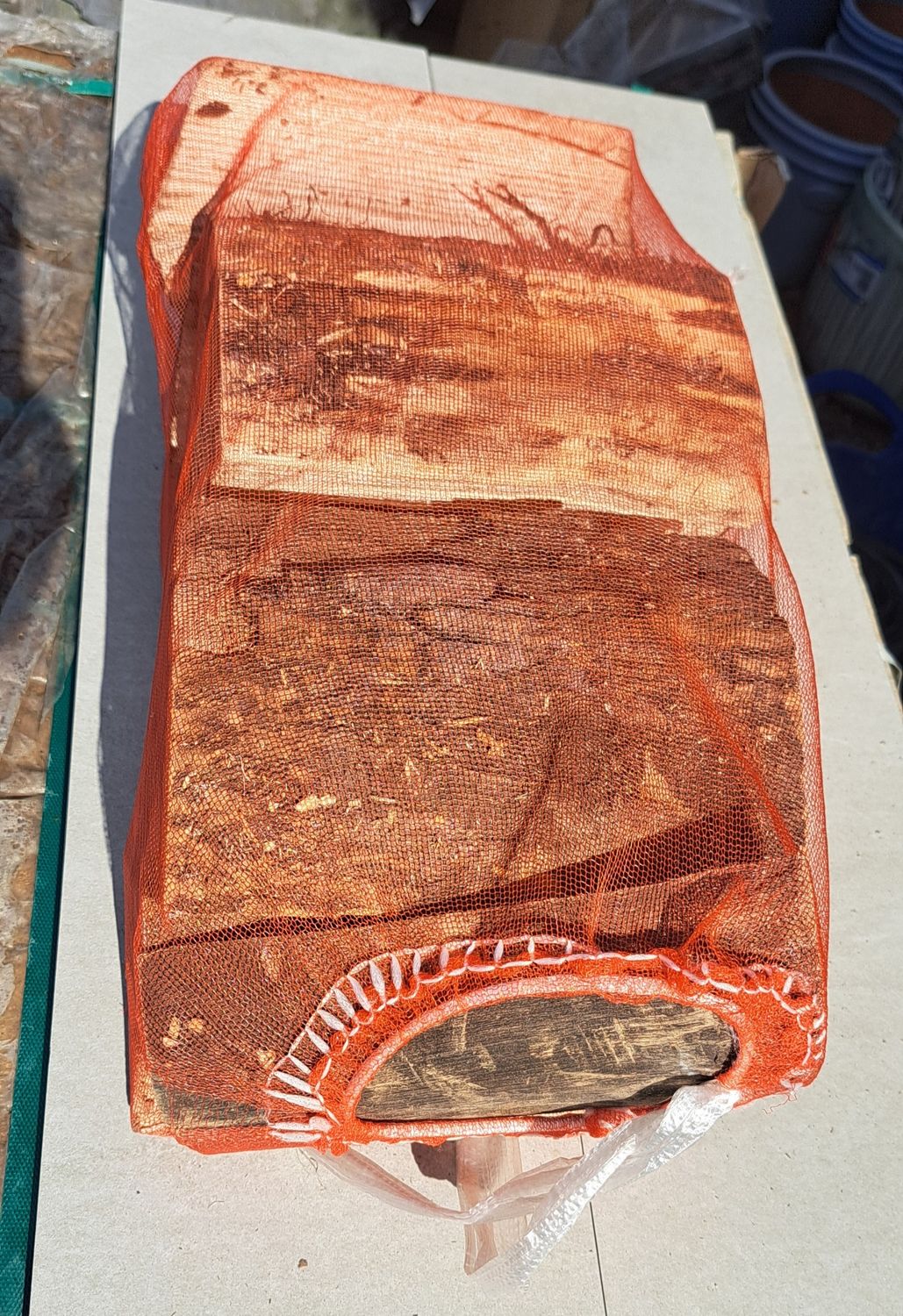 SEASONED HARDWOOD LOGS (NETTED 6-7 LOGS APPROX) £7.50 EACH OR 5 BAGS FOR £35.00