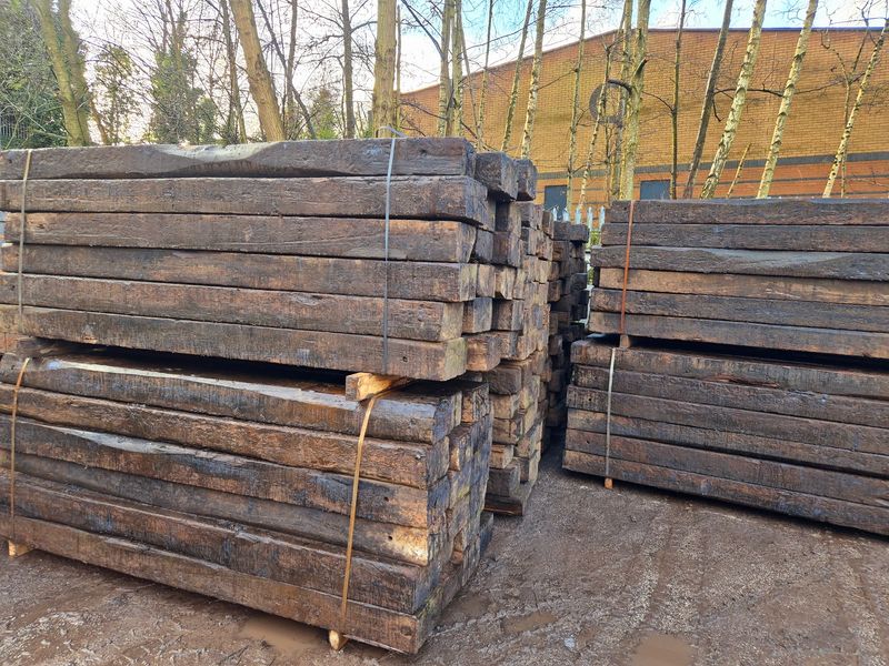 8ft 6" Reclaimed Oak Timber Sleepers 2.5m (250x150mm)