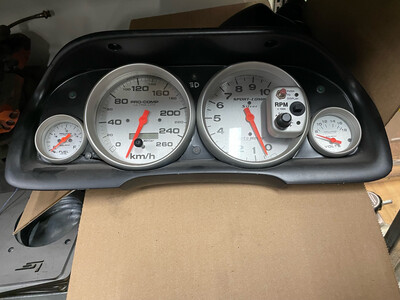 Custom JZX90 Autometer gauge cluster
