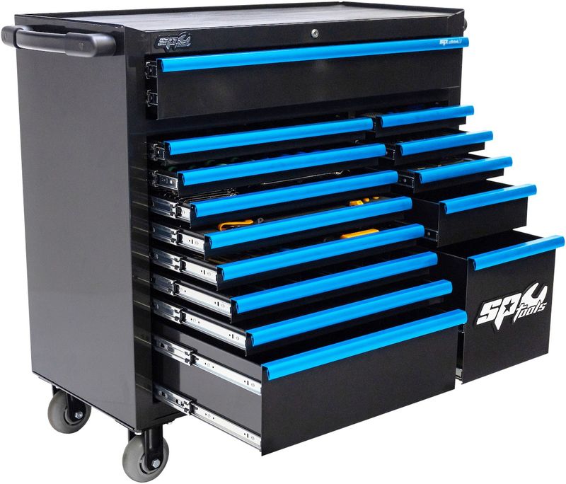 CUSTOM SERIES 14D ROLLERCABINET 409 PIECES