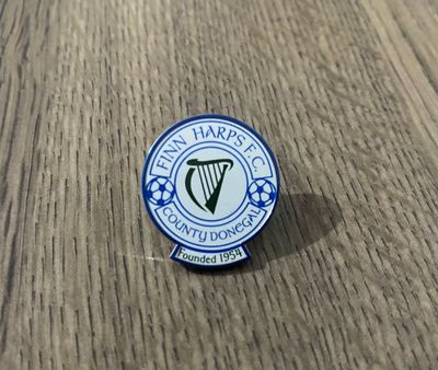 Finn Harps Crest Pin-badge