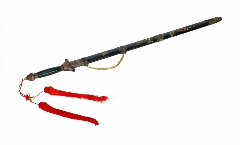 Tai Chi Schwert, 100 cm, mit lackierter Holzscheide und Gravuren Tai Chi Schwert, 100 cm, mit lackierter Holzscheide und Gravuren