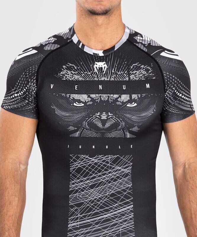 Venum Gorilla Jungle Kurzarm-Rashguard - Schwarz/Sand Venum Gorilla Jungle Kurzarm-Rashguard - Schwarz/Sand