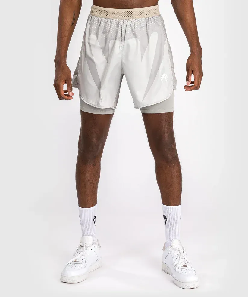 Venum Attack Fightshorts Sand/Weiß