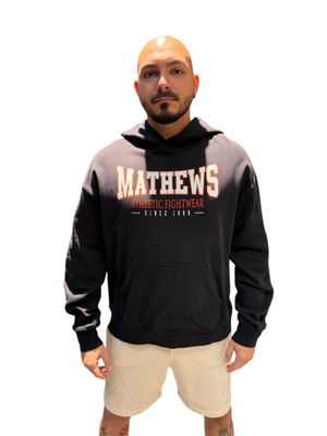Hoody von Mathews in schwarz mit Logo Hoody von Mathews in schwarz mit Logo