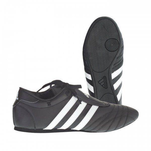 Trainingsschuhe adidas SM II black