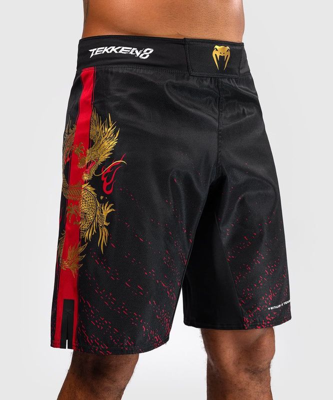 Venum Tekken 8 Law Fightshorts Schwarz/Rot/Gold