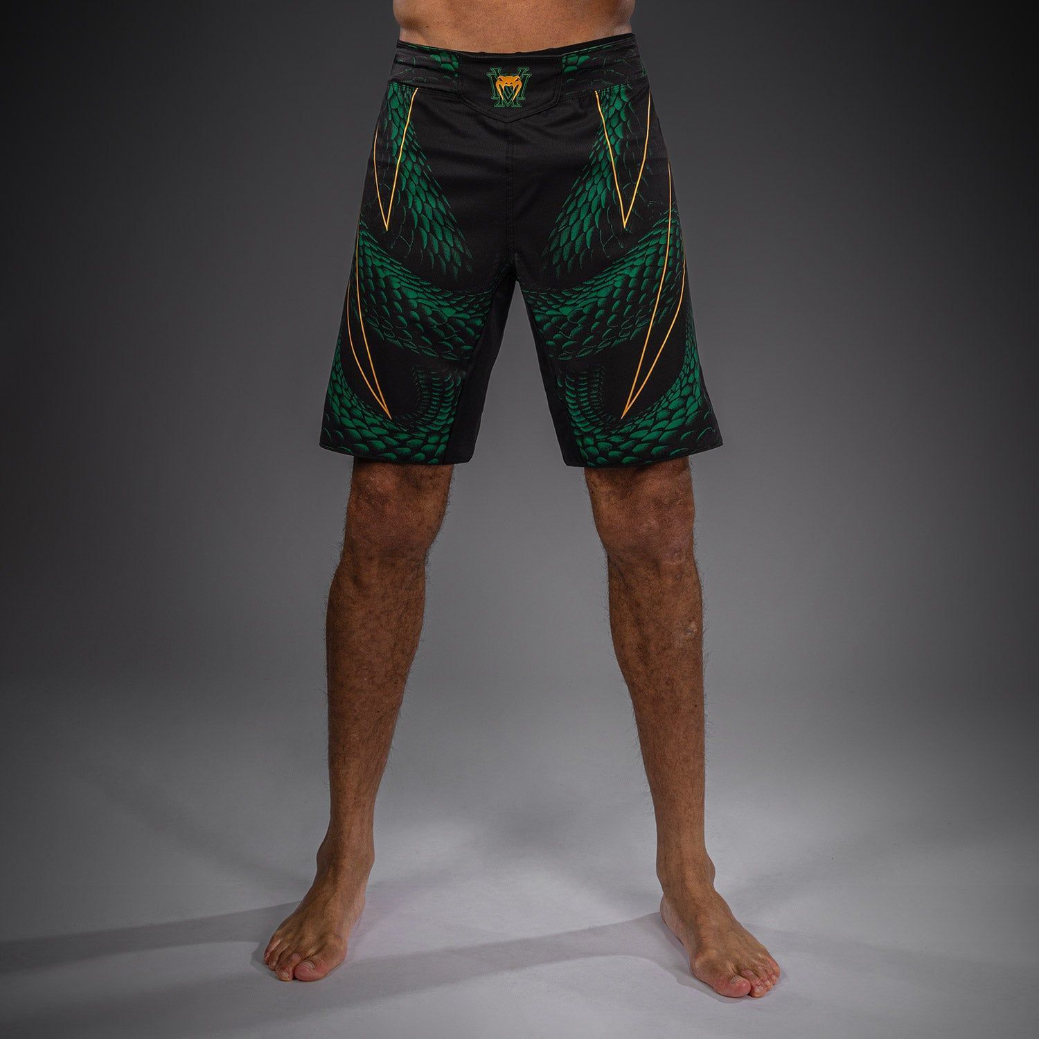 Venum Matupa Fightshorts Schwarz/Grün/Gold