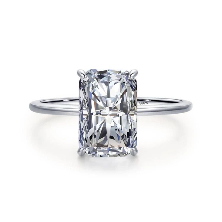 Lily Rectangular Solitaire Ring