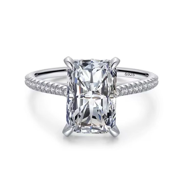 Rori Rectangular Ring (with hidden halo)