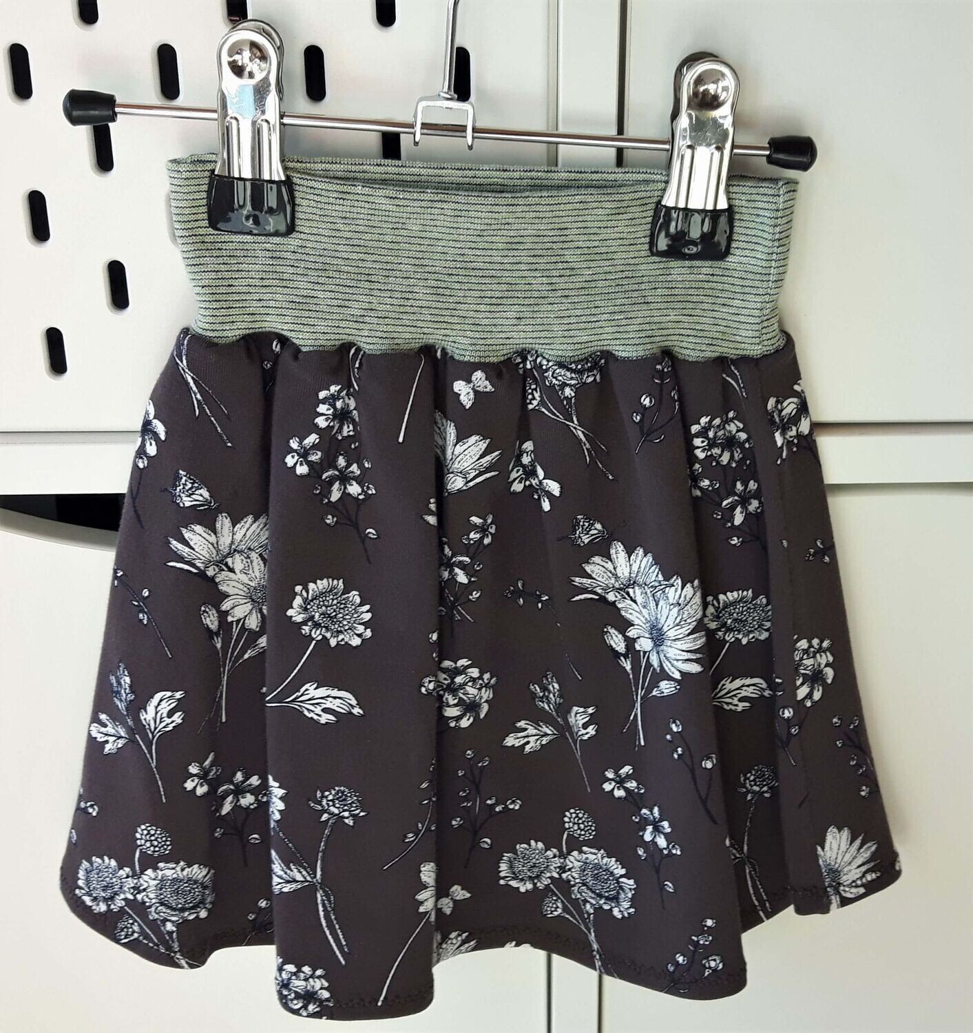 Kinderrock Tellerrock BLUMENFREUDE in Gr. 86/92