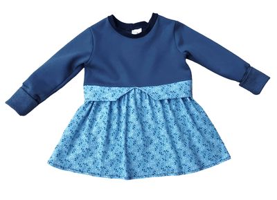 Girly Sweater BLUMENRANKEN in Gr. 104 Girly Sweater BLUMENRANKEN in Gr. 104