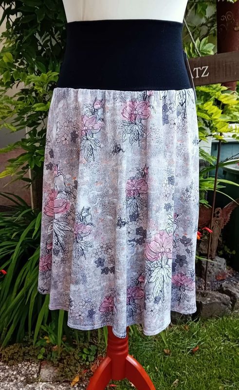 Damenrock Tellerrock  SHABBY SCHICK  in Universal Gr. 40-44
