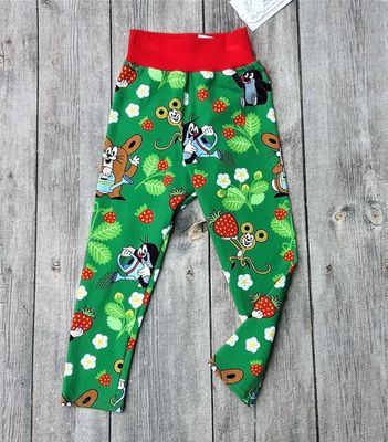 Handgemachte Leggings Kinder Babys von Mini Tilli by Sonja sind superbequeme Hosen mit mitwachsenden Bündchen, hergestellt aus hochwertigen Jerseystoffen