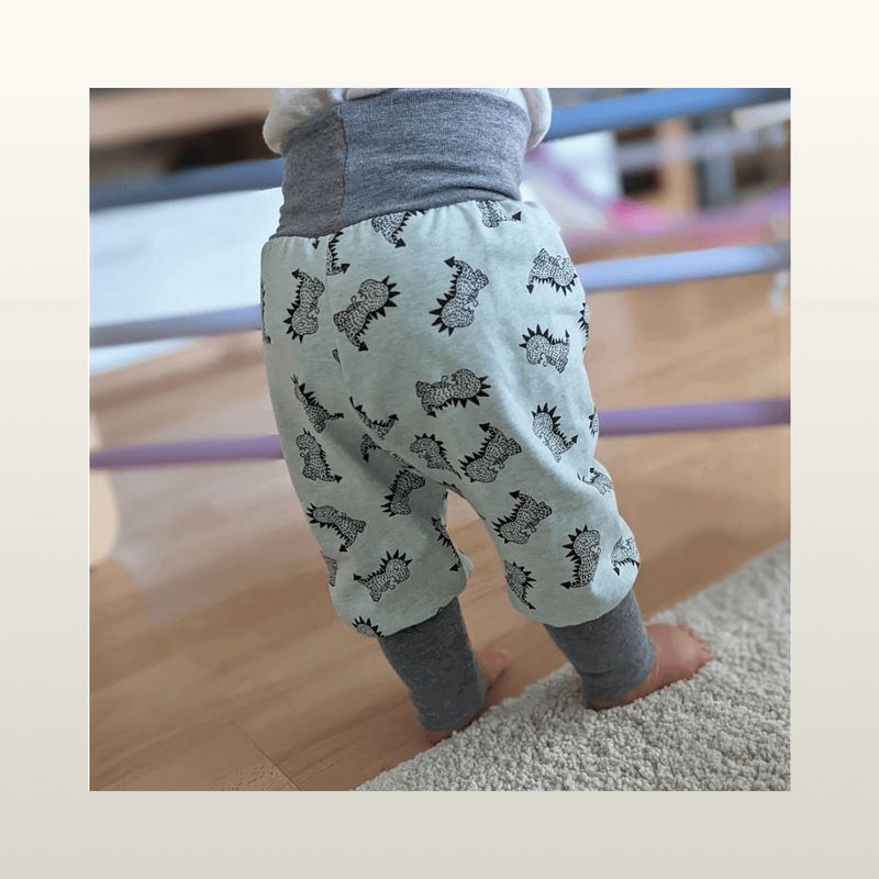 Handmade Pumphosen für Babys und Kinder aus Jersey oder Sweat von Mini Tilli by Sonja