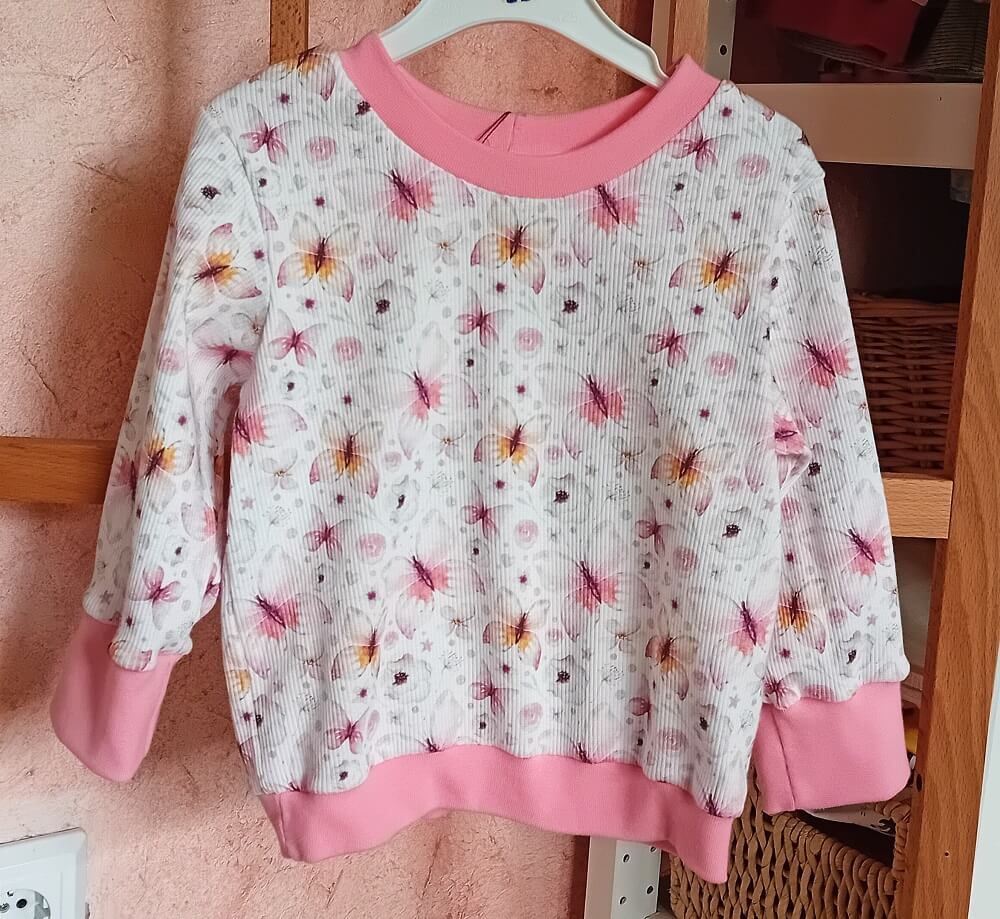 Kinder Pullover SCHMETTERLINGE in Gr. 80
