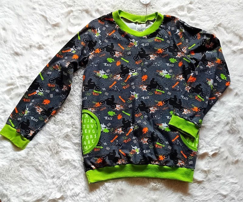 Jungen Pullover RACING in Gr. 128 Jungen Pullover RACING in Gr. 128