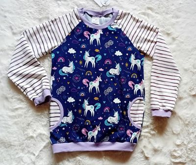 Kinderpullover langarm EINHORNZAUBER in Gr. 134 Kinderpullover langarm EINHORNZAUBER in Gr. 134
