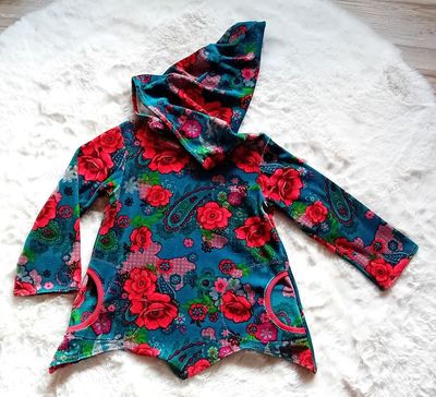 Zipfelpullover Kinder NICKIBLUMEN in Gr. 128 Zipfelpullover Kinder NICKIBLUMEN in Gr. 128