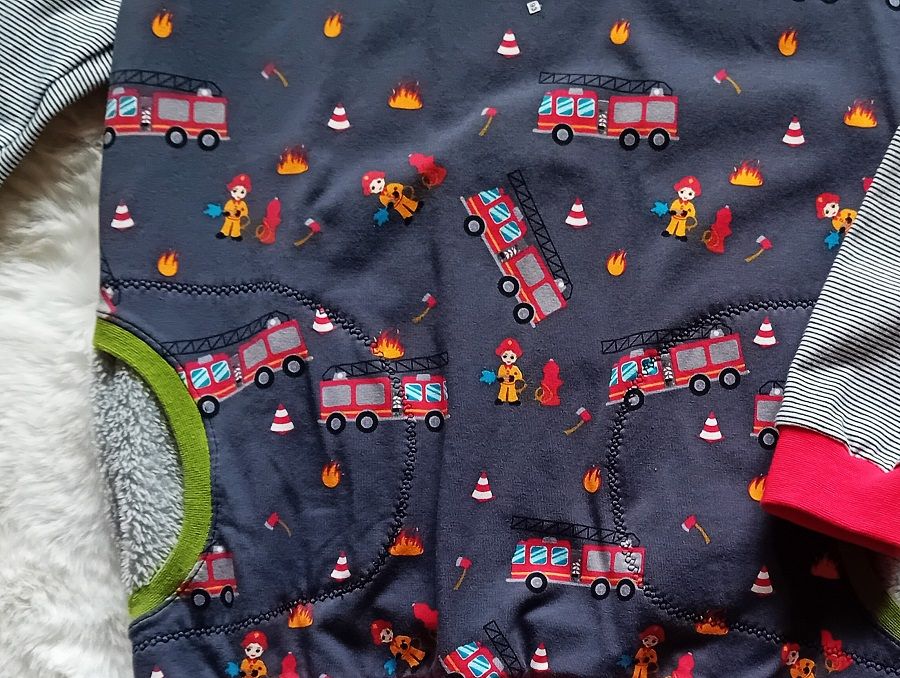 Jungen Pullover  FEUERWEHR in Gr. 98 und 134/140