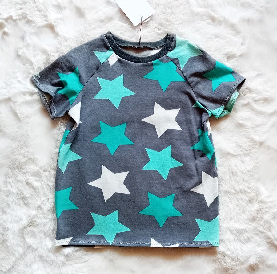 Kinder T-Shirt STERNE in Gr. 98 Kinder T-Shirt STERNE in Gr. 98