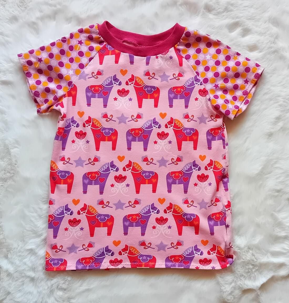 Kinder T-Shirt DALAPFERDE in Gr. 104