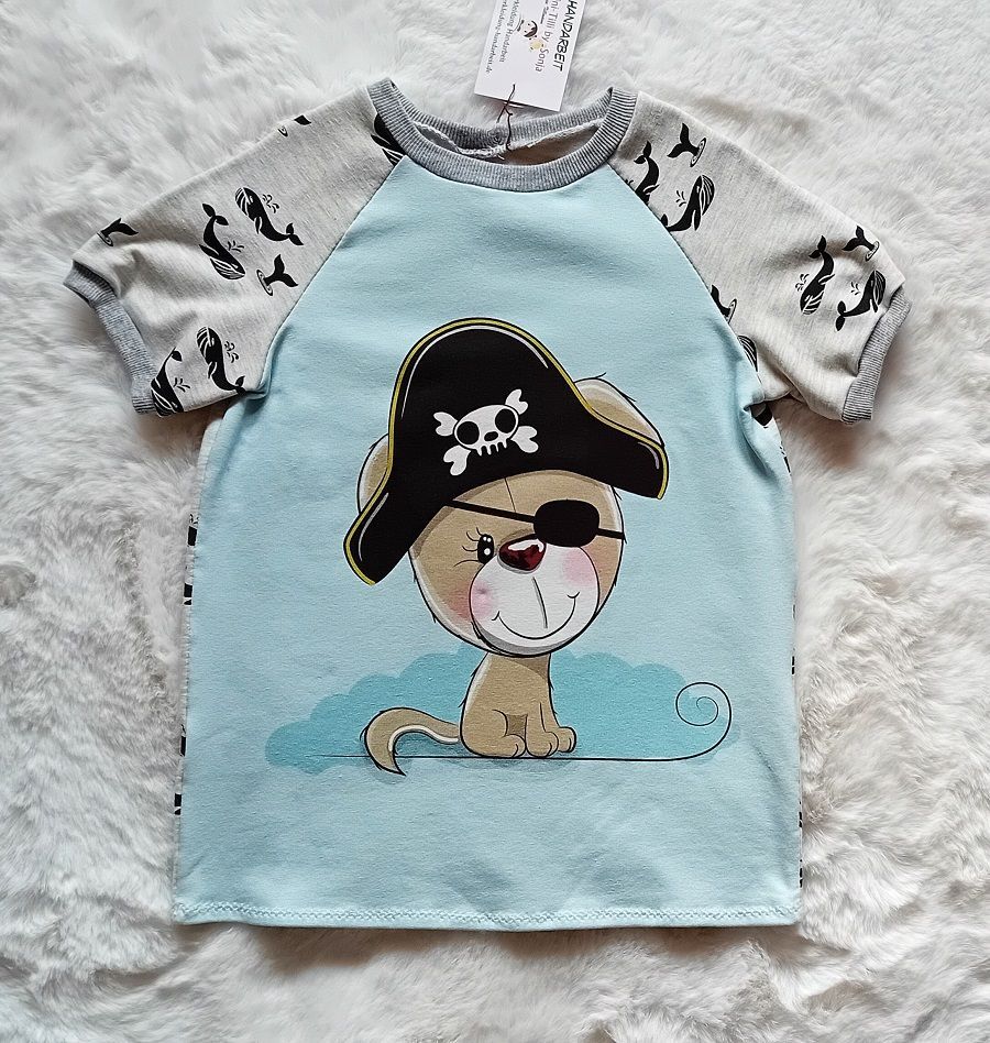 Kinder T-Shirt PIRATENHUND in Gr. 116 Kinder T-Shirt PIRATENHUND in Gr. 116